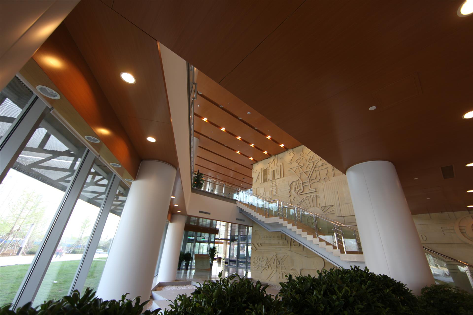 木紋鋁板 一種溫馨的建筑裝飾材料